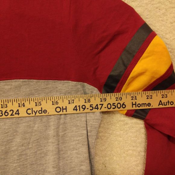 Clevelnad Cavaliers NBA tshirt womens XL Xlarge red gray raglan 3/4 sleeve - Picture 8 of 10